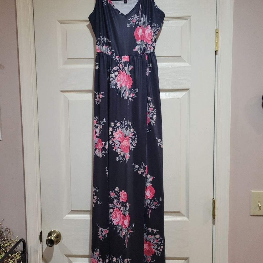 Floral Maxi Dress with Pink and Black Design And Open Back